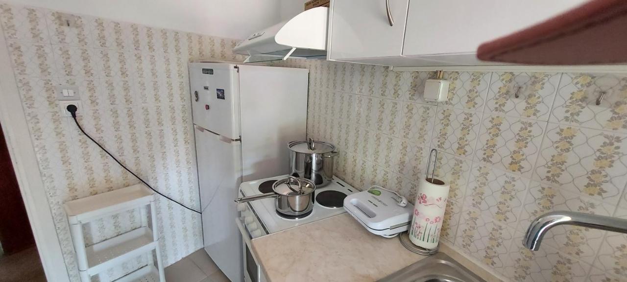 Oikika B10 Apartment Artemida  Bagian luar foto